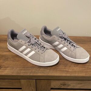 Men’s light gray suede Adidas casual sneaker
